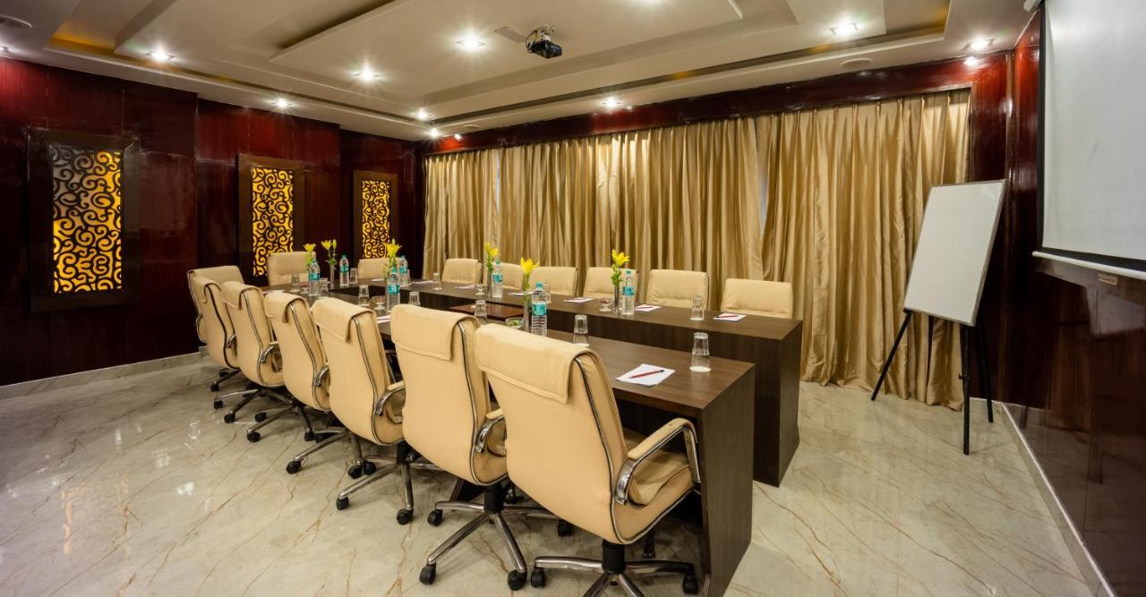 Hotel Shanti Palace Mahipalpur New Delhi Bagian luar foto