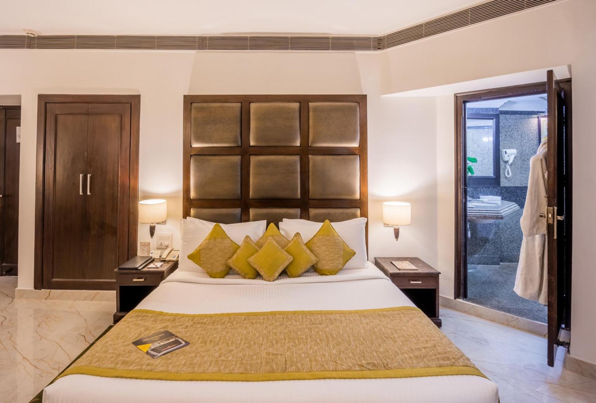 Hotel Shanti Palace Mahipalpur New Delhi Bagian luar foto