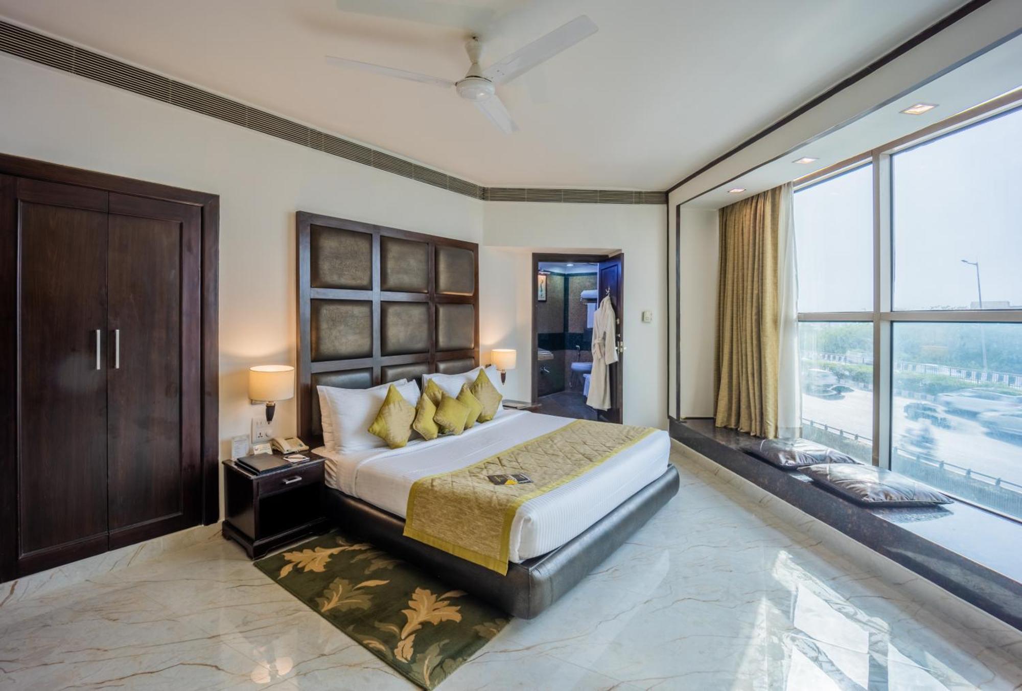 Hotel Shanti Palace Mahipalpur New Delhi Bagian luar foto