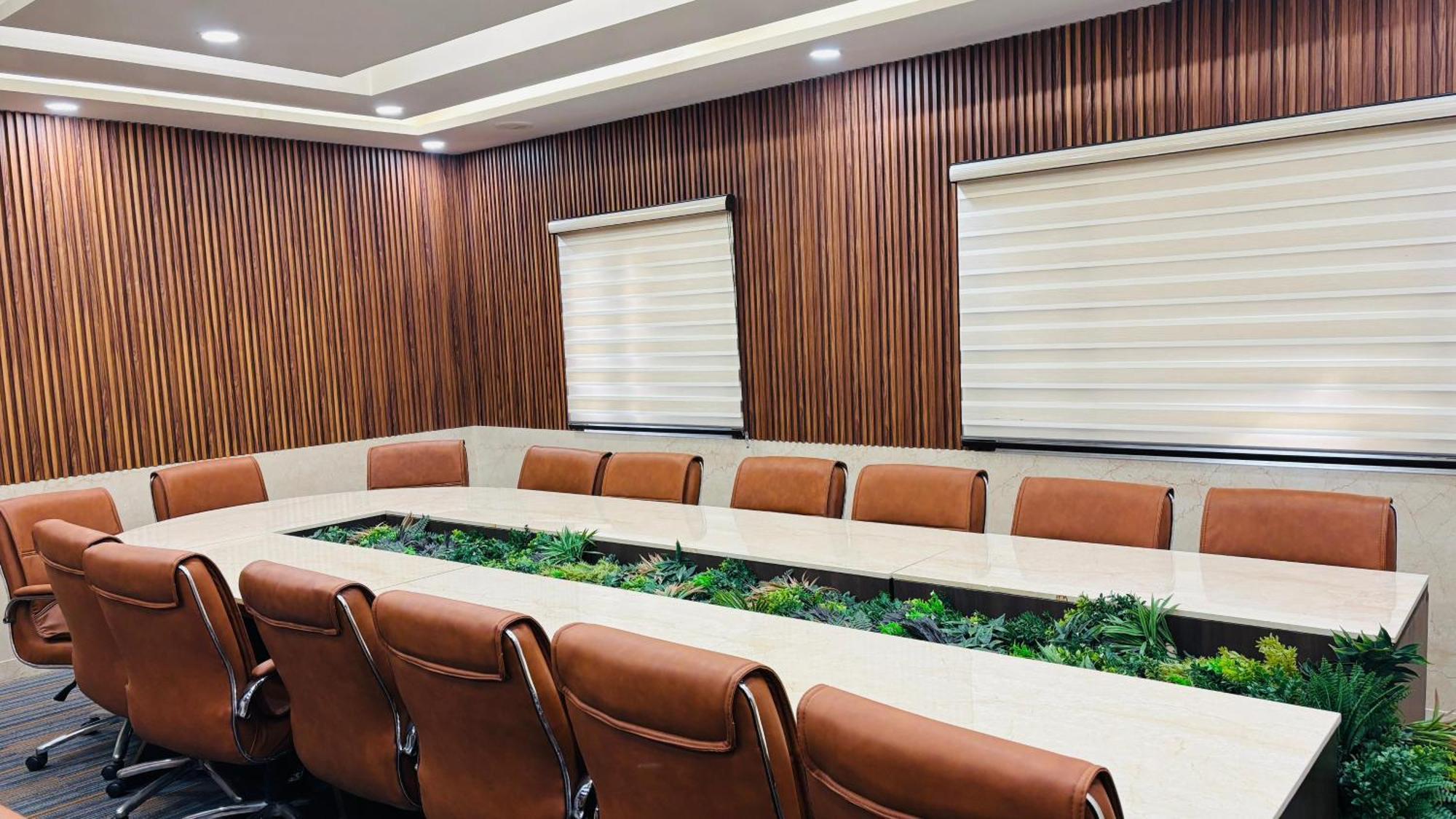 Hotel Shanti Palace Mahipalpur New Delhi Bagian luar foto