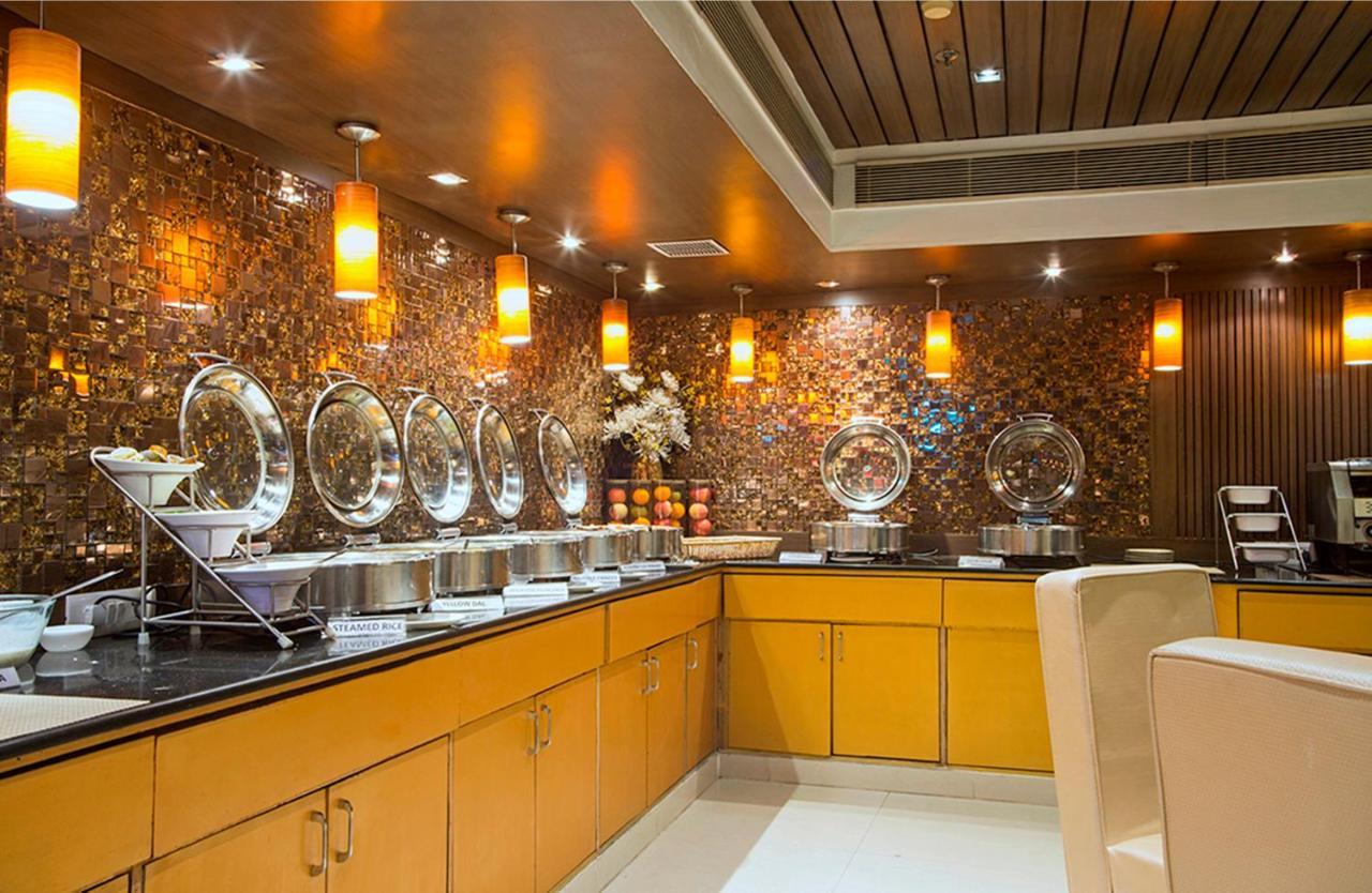 Hotel Shanti Palace Mahipalpur New Delhi Bagian luar foto